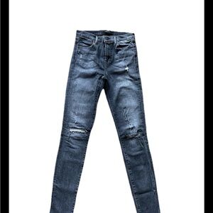 J Brand Women's Size 26 High Rise Skinny Jeans in Distressed Black